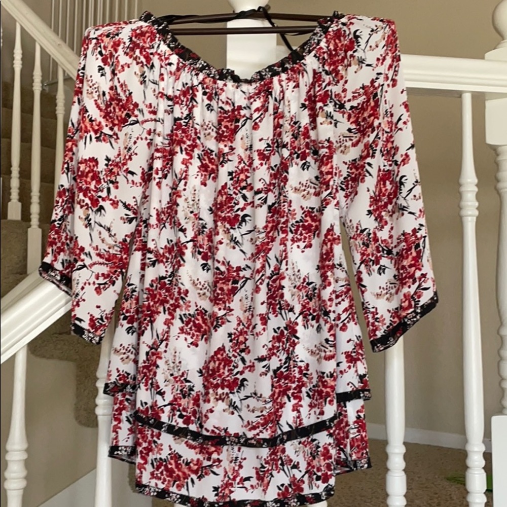 White House Black Market 3/4 length blouse